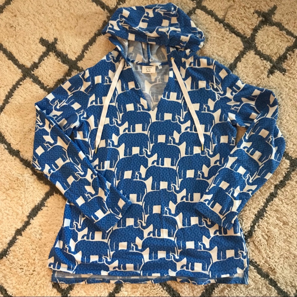XS Crown and Ivy elephant hooded popover